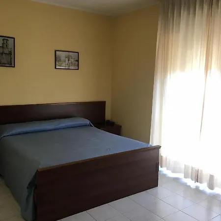 Pino Loricato 3* Castelluccio Inferiore