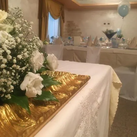 Pino Loricato 3* Castelluccio Inferiore