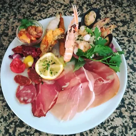 Pino Loricato 3*