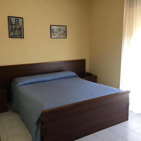 Pino Loricato 3* Castelluccio Inferiore