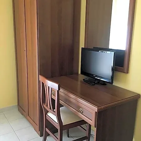 Hotel Pino Loricato