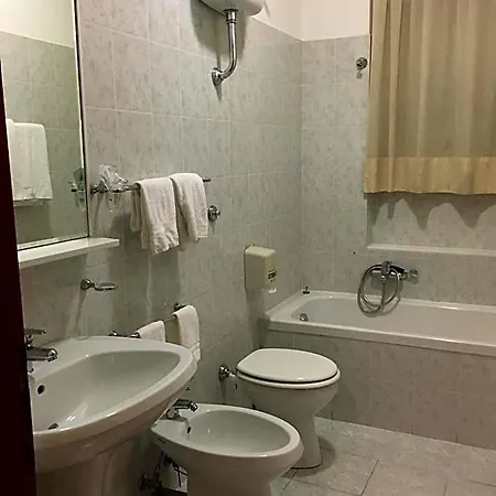 Pino Loricato Hotel 3*
